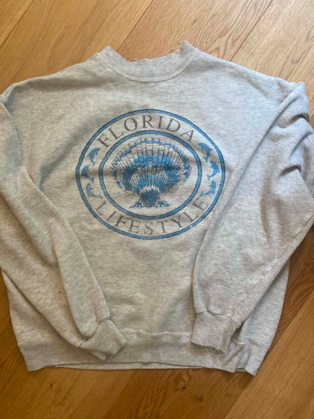 Vintage crewneck